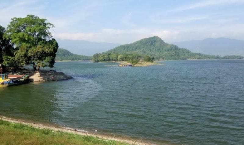 Waduk Malahayu cocok untuk dijadikan tempat healing. (Khair Rule)