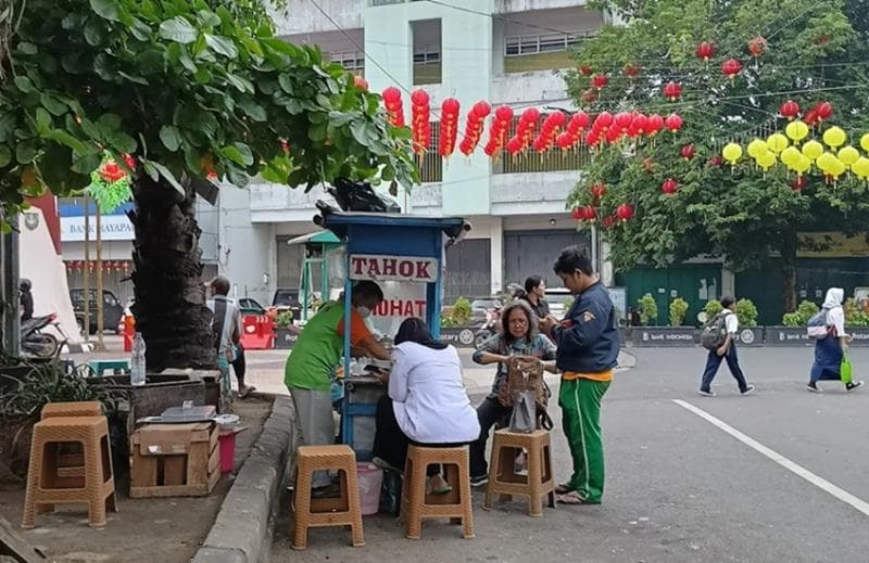 Tahok Pak Citro di Pasar Gede Solo (Agnes Emilia)