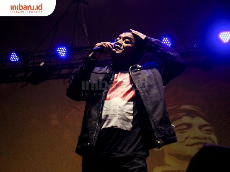 Didi Kempot dijuluki Godfather of Broken Heart karena lagu-lagunya yang bertema patah hati. (Inibaru.id/ Audrian F)<br>