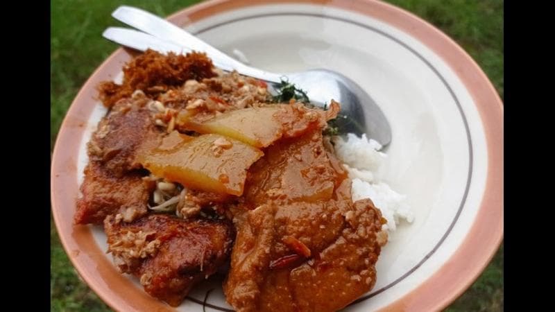 Ilustrasi: Sambal tumpang koyor yang lezat. (Tvonenews/Aditya Bayu)