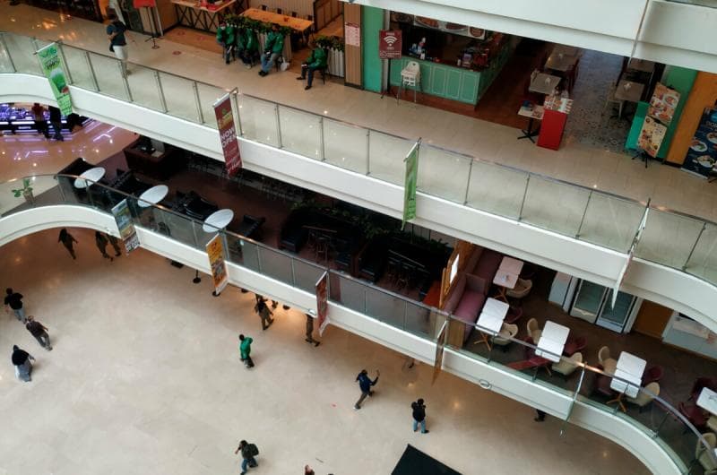 Nggak semua mal mau mengikuti perubahan zaman. (Kompas/Raditya Mahendra Yasa)