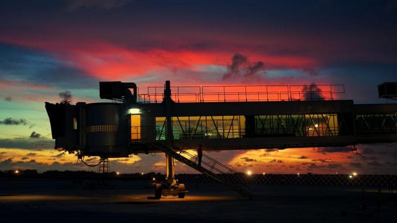 Aktivitas pekerja di Yogyakarta International Airport (Twitter.com/sutopo_pn)