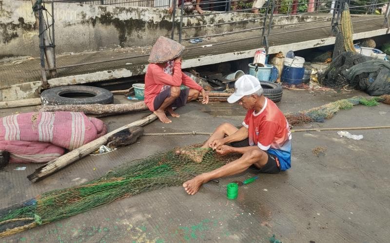 Belenggu Musim Baratan bagi Nelayan; Gagal Melaut dan Terjerat Lintah Darat