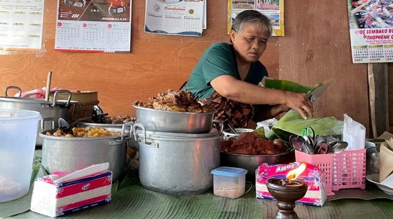 Melegenda di Muntilan, Begini Kelezatan Bubur Mbah Gamping