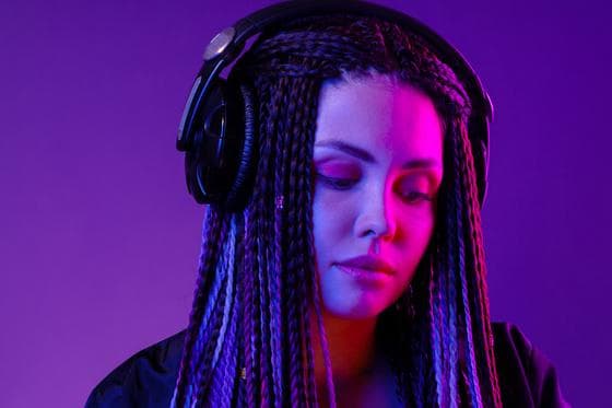 Nggak Suka Dengerin Musik? Bukan Aneh, Bisa Jadi Kamu Mengalami Hal Ini!