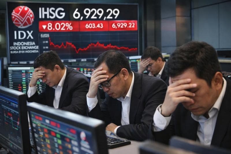 Refleksi Kasus IHSG Anjlok, Tanggung Jawab Moral, dan Tradisi Lengser Keprabon