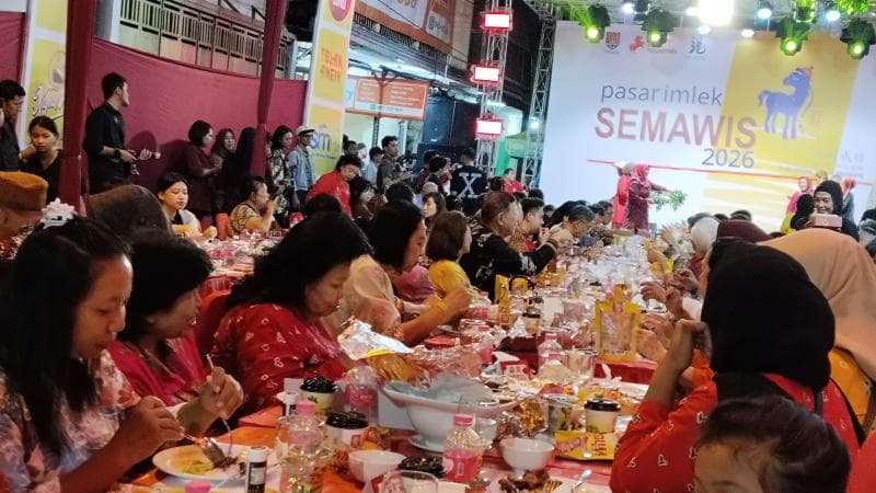 Tuk Panjang, Kebab Kambing Xinjiang, dan Pesan Perdamaian dari Pecinan Semarang