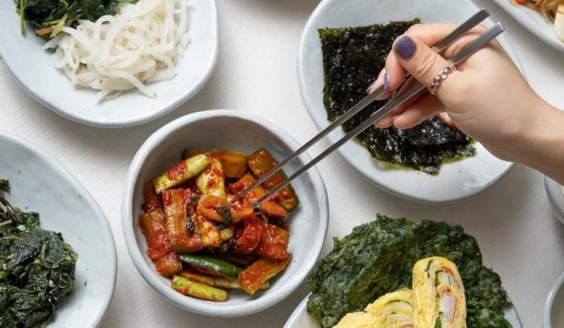 Menguak Sejarah Sumpit Logam Khas Korea