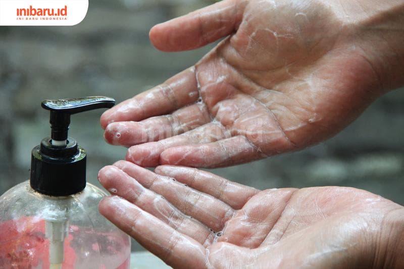 Sabun cuci tangan (hand soap) bisa dipakai setiap hari (Inibaru.id/ Triawanda Tirta Aditya)