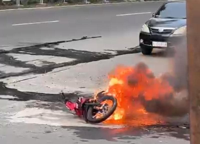 Belajar Empati dari Peristiwa Motor Terbakar di SPBU Sriwijaya Semarang