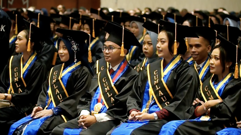 Jadi Wisudawan Terbaik UNRIYO, Pemuda Asal Semarang Ini Ingin Ciptakan Banyak Peluang Kerja