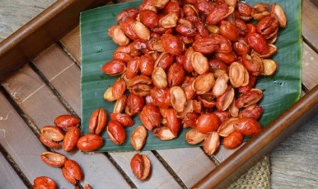 Moto Maling, camilan khas Solo yang terbuat dari kulit melinjo. (Diah Didi Kitchen)