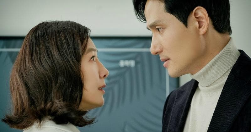 Drama "The World of Married" bikin emosi. (Koreaboo)