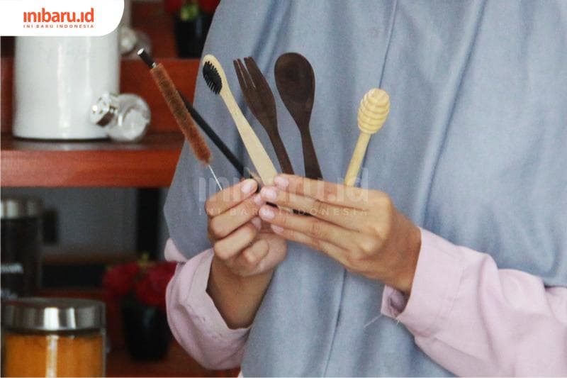 Produk-produk di Life &amp; Co dijamin ramah lingkungan. (Inibaru.id/ Triawanda Tirta Aditya)<br>