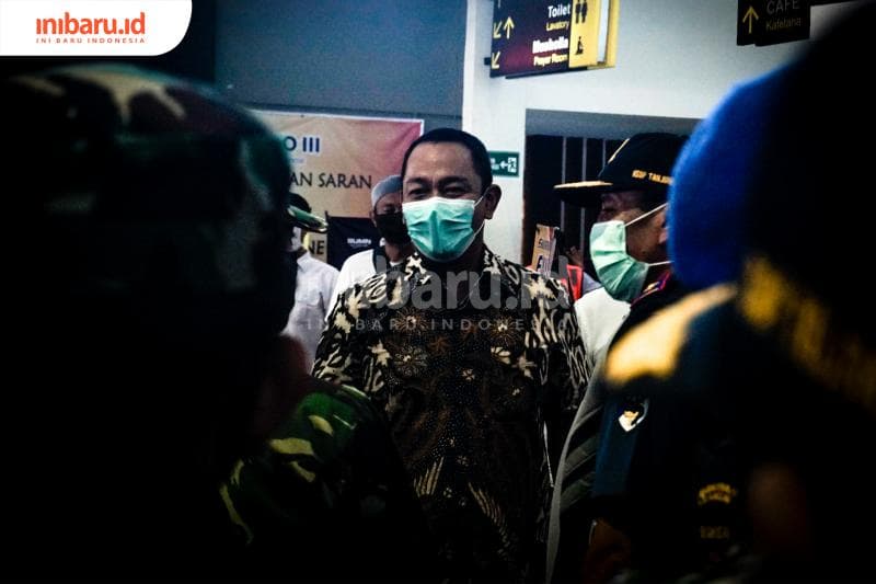 Hendrar Prihadi sidak ke stasiun, pelabuhan, dan bandara bersama Forkompida, Rabu (13/5). (Inibaru.id/ Audrian F)<br>