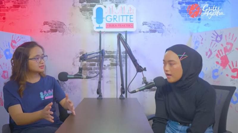 Indira diundang sebagai tamu dalam vlog Gritte Agatha. (youtube/Gritte Agatha)