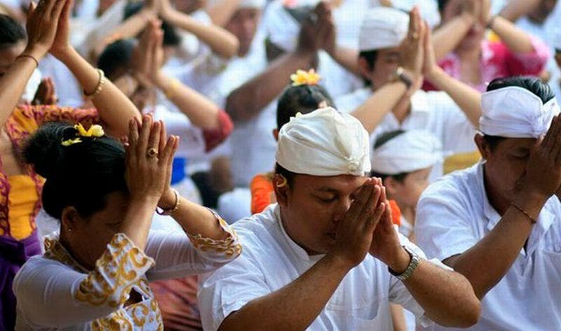 Umat Hindu yang berpuasa akan mengendalikan nafsu indriah. (Wonderfulbali)<br>