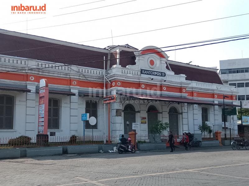 Nampak depan Kantor Pos Besar Semarang. (Inibaru.id/ Zulfa Anisah)