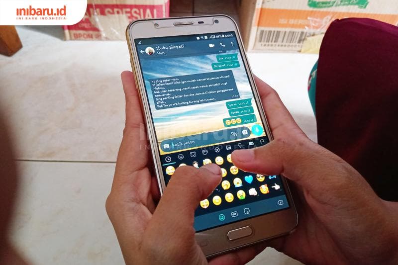 Jangan lupa hubungi keluarga saat Lebaran. (Inibaru.id/ Zulfa Anisah)