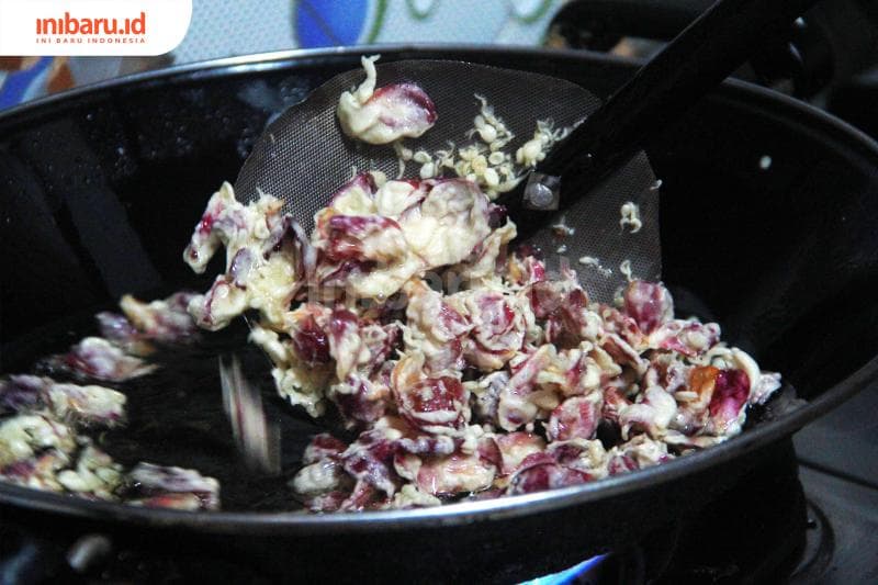 Goreng sebentar agar tak mengubah rasa. (Inibaru.id/ Zulfa Anisah)