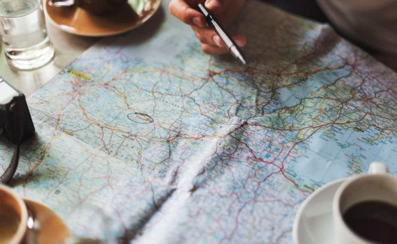 Menentukan destinasi wisata yang akan dikunjungi adalah hal yang penting dilakukan di awal perencanaan <i>solo traveling</i>. (Depositphotos)