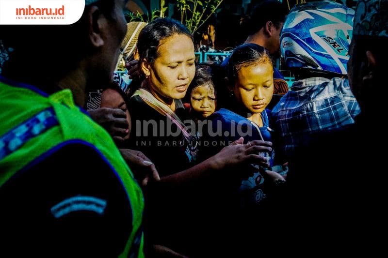 Orang tua harus berperan aktif dalam melindungi anak-anak dari covid-19. (Inibaru.id/ Audrian F)<br>