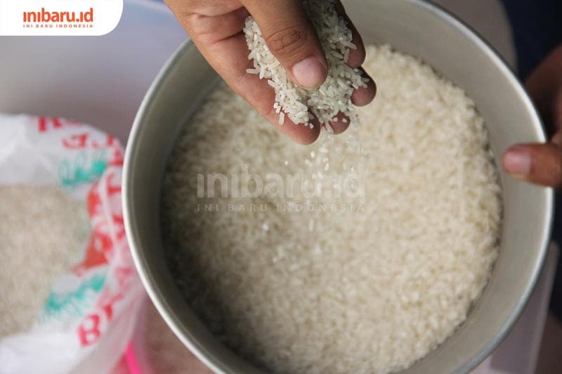 Beras pera dan beras pulen memiliki manfaat yang berbeda. (Inibaru.id/Triawanda Tirta Aditya)