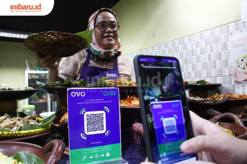 Dompet elektronik yang tren untuk transaksi daring. (Inibaru.id/ Triawanda Tirta Aditya)<br>