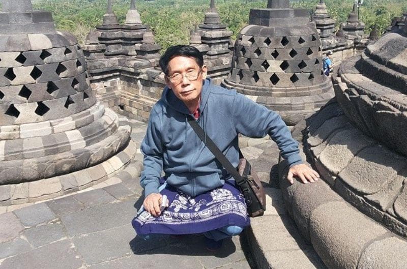 Bernardus Prasodjo, pelukis gambar di kaleng Khong Guan. (Instagram/bernardusprasodjo)