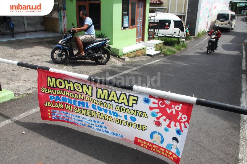 Ilustrasi penutupan jalan. (Inibaru.id/Triawanda Tirta Aditya)