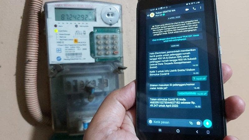 Cek tagihan listrik secara digital. (Dok. PLN)<br>