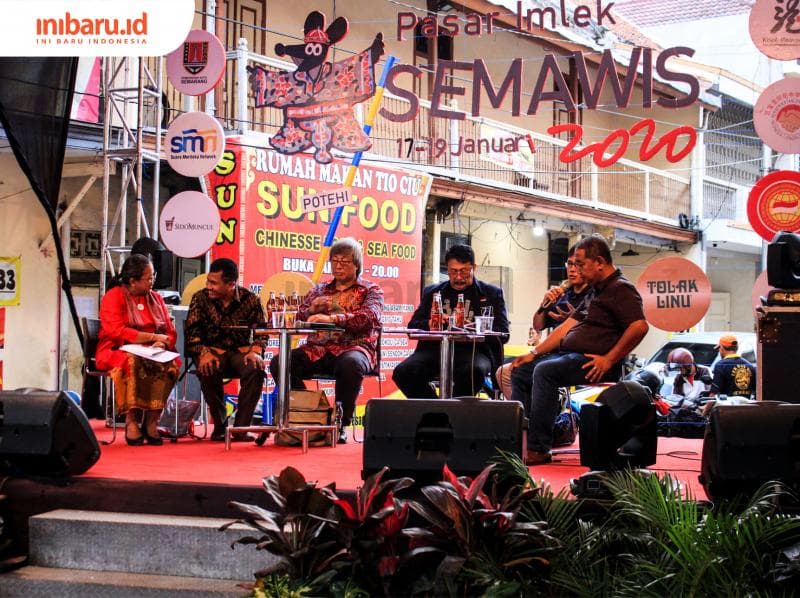 Sejumlah narasumber dari berbagai bidang membahas eksistensi Wayang Potehi. (Inibaru.id/ Audrian F)<br>