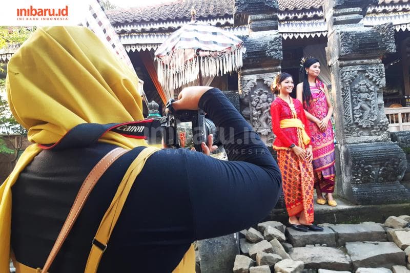 Banyak spot instagenik di Candi Joglo yang bisa kamu eksplorasi loh Millens! (Inibaru.id/ Julia Dewi Krismayani)<br>