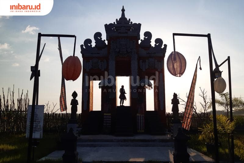 Mau dapat foto siluet bagus,&nbsp; berfotolah di Candi Karsa saat matahari sedang terbenam! (Inibaru.id/ Julia Dewi Krismayani)<br>