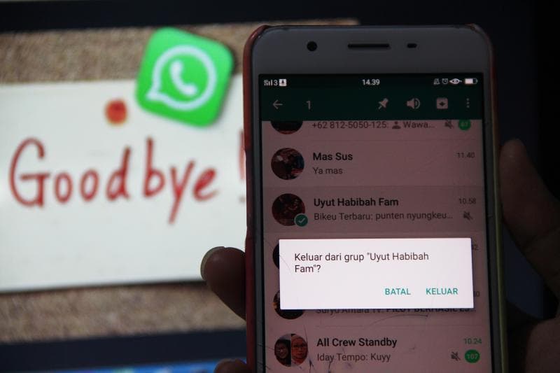 Keluar dari grup Whatsapp bisa menjadi dilema tersendiri. (Inibaru.id/Triawanda Tirta Aditya)