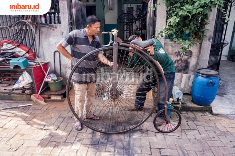 Sepeda tinggal finishing. (Inibaru.id/ Audrian F)<br>