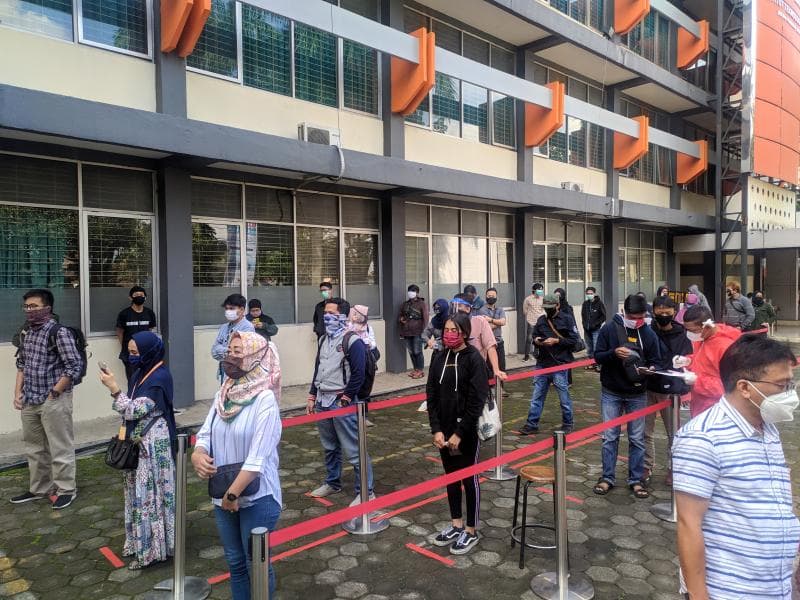 Antrean sebelum rapid test. (Medcom)<br>