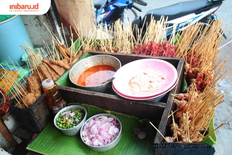 Berbagai pilihan satai.&nbsp; (Inibaru.id/ Zulfa Anisah)