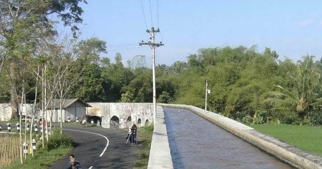 Buk Renteng dibangung dengan teknologi gravitasi. (Kabareminggir.com)