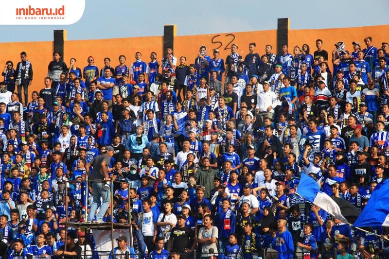 Suporter pun juga akan ditemui. (Inibaru.id/ Triawanda Tirta Aditya)<br>