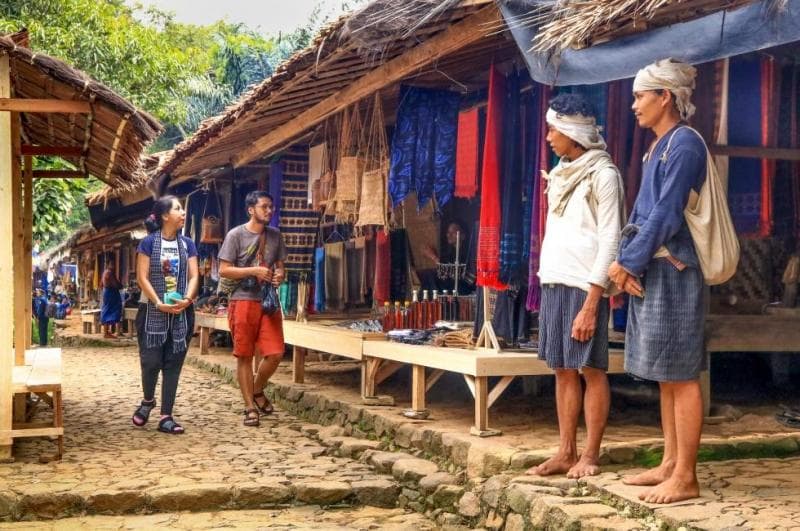 Banyak lapak di Suku Baduy. (Infobanten)<br>