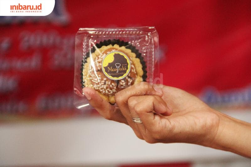 Gandjel Rel digabungkan dengan pai? Bikin penasaran deh! (Inibaru.id/ Zulfa Anisah)<br>