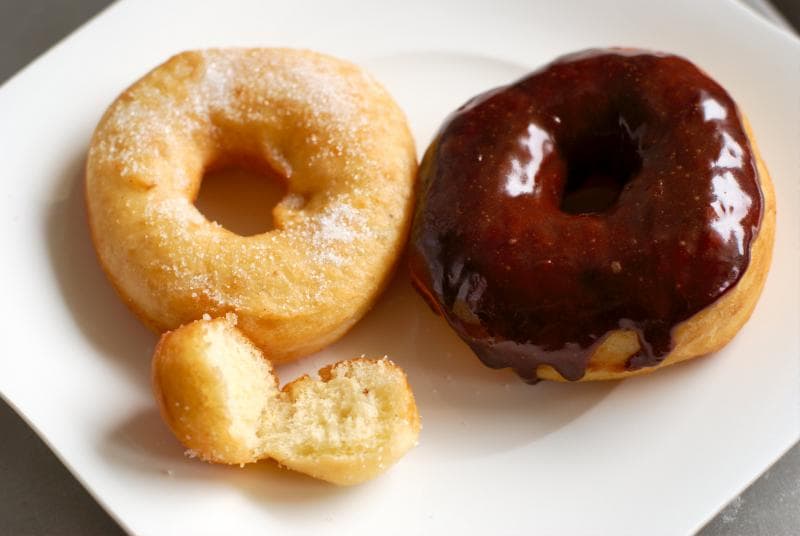 Donat berlubang bisa matang dengan sempurna. (Flickr/

Isabelle Hurbain-Palatin)