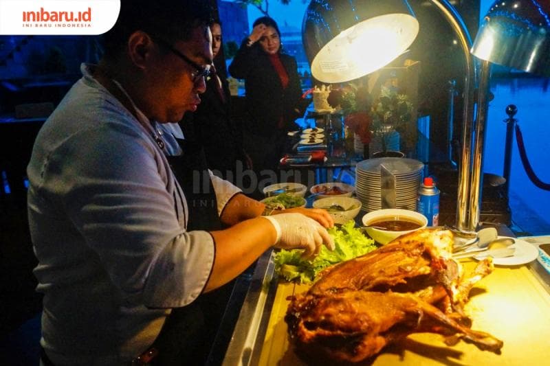 Ilustrasi - Pekerja restoran juga rentan. (Inibaru.id/ Audrian F)<br>