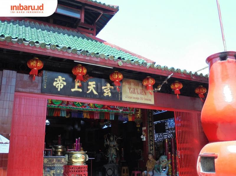 Kelenteng Grajen, Rumah Ibadah dengan Nama Lokal dan Memiliki 12 Dewa