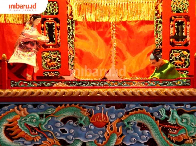 Panggung Wayang Potehi di Kelenteng Cahaya Sakti Kong Ling Bio. (Inibaru.id/ Issahani)<br>