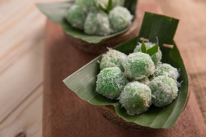 Klepon biasanya berwarna hijau. (Detik)