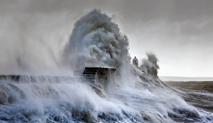 Ilustrasi: Ombak besar. (Flickr)