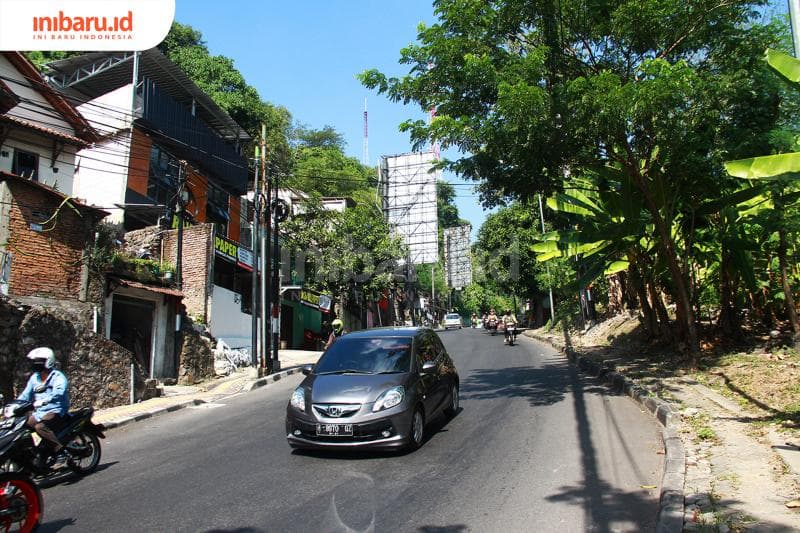 Turunan Gombel. (Inibaru.id/ Triawanda Tirta Aditya)