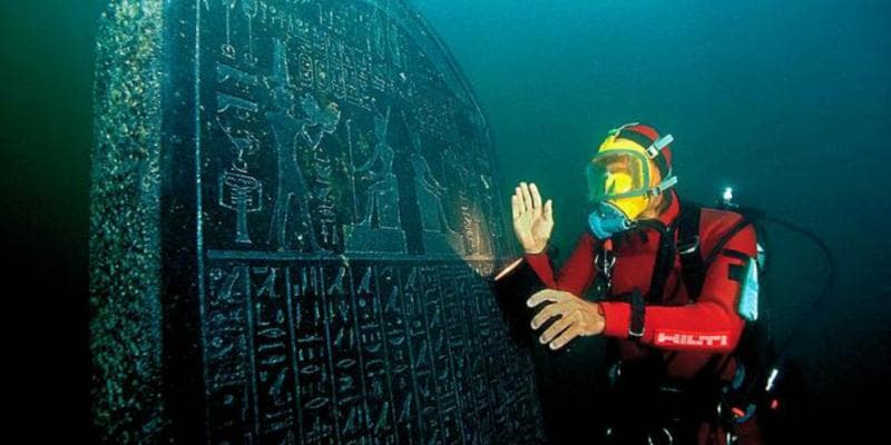 Reruntuhan Heracleion. (Discoveralex.com)